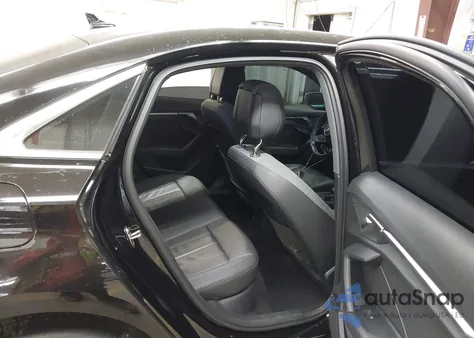 2022 Audi A3 Premium 40 Tfsi Front-Wheel Drive S Tronic z USA, uszkodzony, nr VIN WAUAUDGY4NA026756